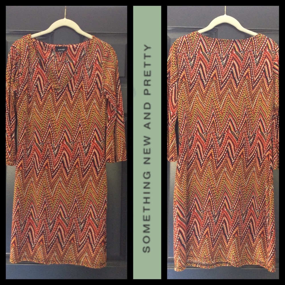 Snap “Sweet and Pretty” Abstract Mod Dress